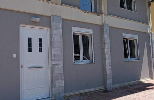Kamena Vourla Apartment | Achilleas Rentals No2