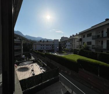 Ramales de la Victoria Apartment | Acogedor apartamento con piscina y parking en Ramales