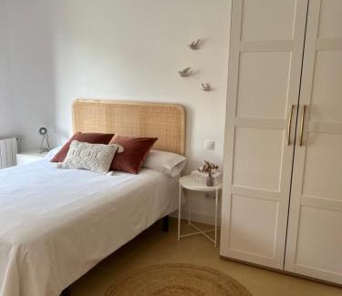 Ramales de la Victoria Apartment | Acogedor apartamento con piscina y parking en Ramales