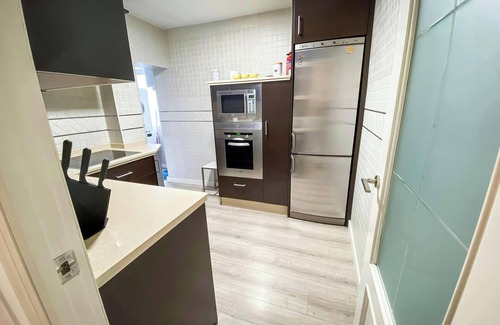 Valdeolleros Apartment | Acogedor apartamento cerca del centro ideal pareja