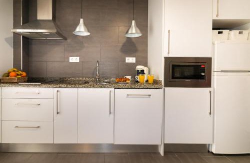 San Julian Apartment | Acogedor Apartamento con Patio en el Corazón de Sevilla , Junto a Plaza San Marcos