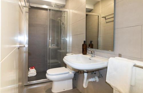 San Julian Apartment | Acogedor Apartamento con Patio en el Corazón de Sevilla , Junto a Plaza San Marcos