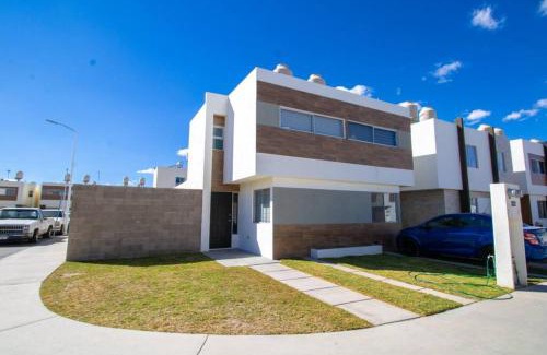 Soledad de Graciano Sanchez Apartment | Acogedora casa llena de vida