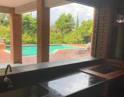 Carapicuiba Villa | Aconchegante e ampla casa na Granja Viana