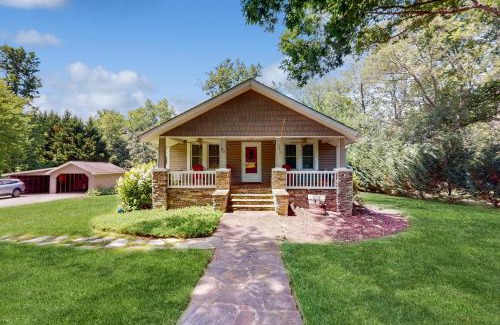 Fletcher House | Acorn House