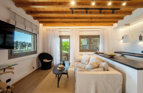 Ano Mera House | Acres Gem House
