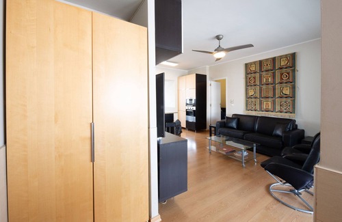 Pangrati Condo | Acropolis Blue 4 Bd 4 Ba, all ensuite baths