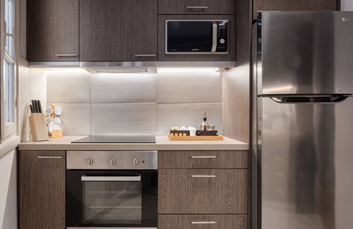 Makrigianni Apartment | Acropolis Grand Residence, Astonishing View of the Temple of Zeus and Lycabbetus