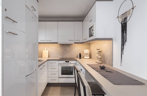 Koukaki Apartment | Acropolis Stylish Condo, with Spacious Balcony, Next to Metro and the Acropolis.