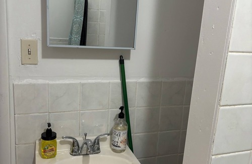 North Philadelphia Apartment | Across Temple Dental, Pharmacy University & Hospital