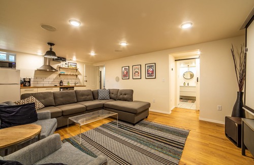 University District Apartment | Across the street from U of M- Modern Apartment- Parking included!