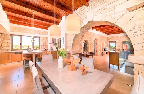 Kournas Villa | Acrothea Villa Heated Pool