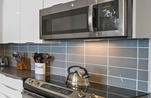Third Ward Condo | ACS-2205-Uptown Charlotte-Studio w/Roof Top Pool