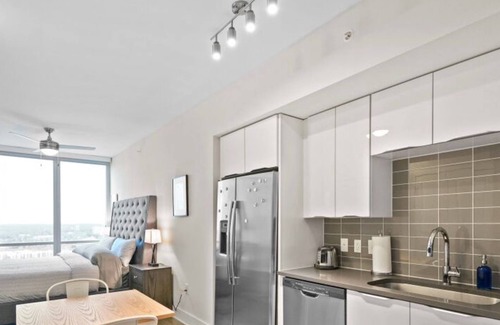 Charlotte Center City Condo | ACS-2805-CityCenter Charlotte-Studio|Roof Top Pool