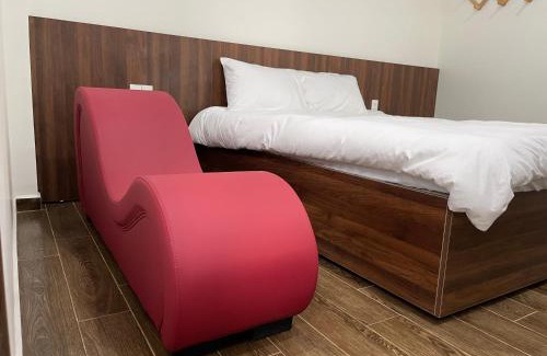 Quan Kien An Hotel | Adal Motel