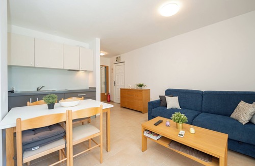 Gajac Apartment | Adela II One-bedroom Apartment with Balcony