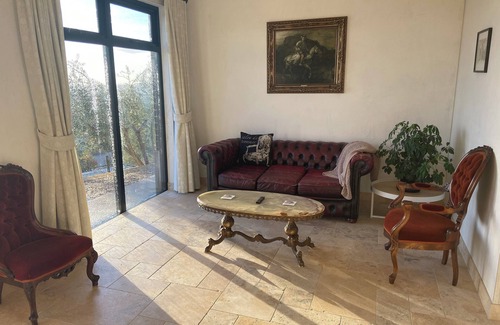Rostrevor Apartment | Adelaide city views self contained guest suite