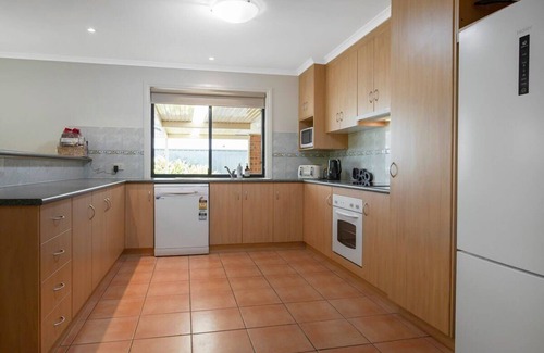 Nairne House | Adelaide Hills 4 bed home near Hahndorf Mt Barker