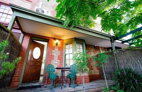North Adelaide House | Adelaide Style Accommodation - Getaway-In elite North Adelaide, close to city