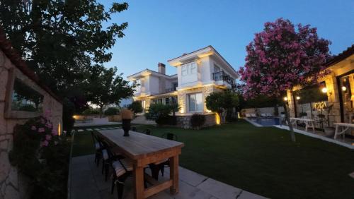 Cesme Hotel | Adelfia Hotel