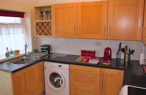 Blaina House | Aderyn Mawr Cottage