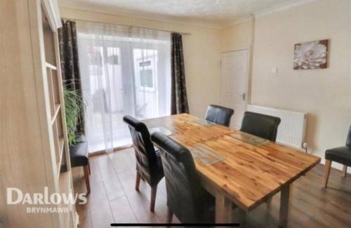 Blaina House | Aderyn Mawr Cottage