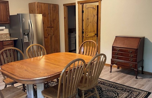 Croghan Cabin | Adirondack Cabin w/Kayaks, Direct Snowmobile&ATV Trails, Swimming, Hiking, WiFi
