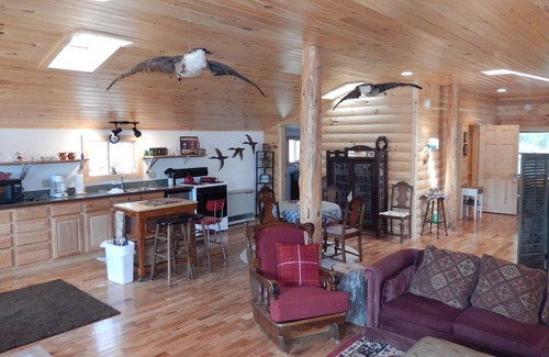 Saranac Lake Cottage | Adirondack Vacation Rental - close to water's edge *Open Spring/Summer/Fall*