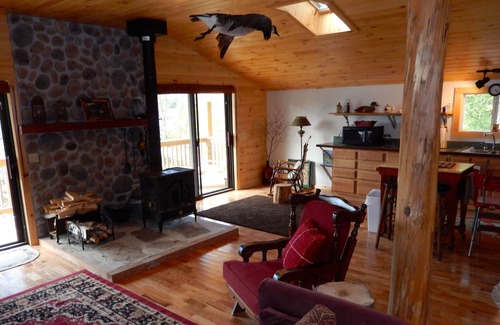 Saranac Lake Cottage | Adirondack Vacation Rental - close to water's edge *Open Spring/Summer/Fall*