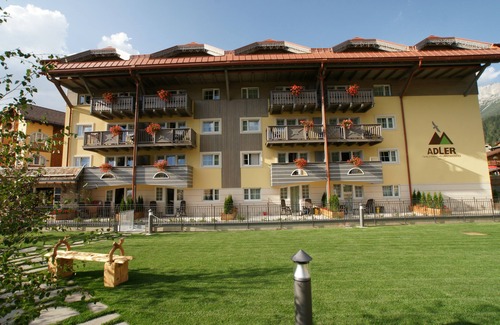 Moena House | Adler Family & Wellness Clubresidence