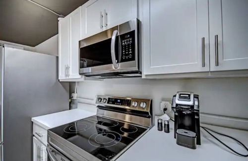 Greater Belhaven Apartment | Admiral Benbow #248