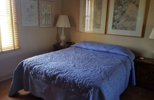 Tyrone House | Adobe casita in country setting