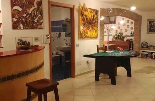 Casalfiumanese Apartment | Adorabile tavernetta con piscina