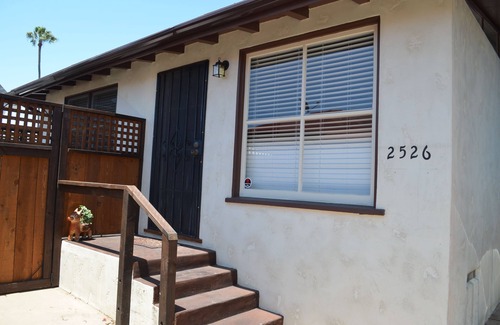 Mission Hills Cottage | Adorable 1 bd cottage, heart of Old Town- WE LOVE PETS! Insta @oldtownvacay