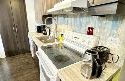 Gatineau Apartment | Adorable 1 Bedroom Guesthouse/Free Parking