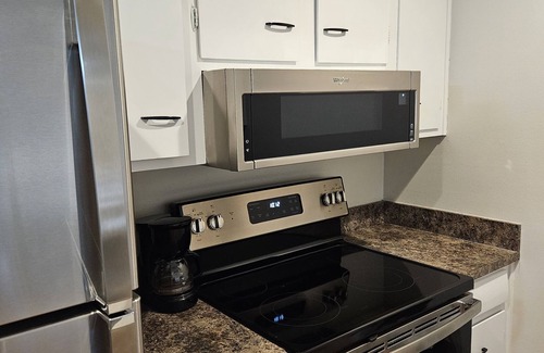 Winter Park Apartment | Adorable 1 Bedroom in the perfect location!