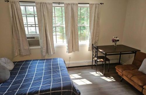 Northbridge Apartment | Adorable 1 bedroom with off-street parking