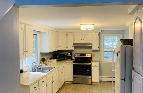 Popponesset House | Adorable beach house! 3 min walk to beach!