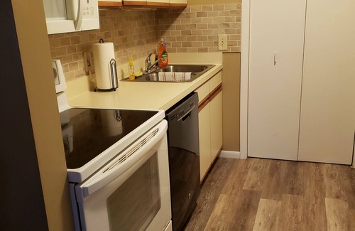 Clymer Condo | Adorable Condo Close To Ski Hills At Peak N Peek Resort Recently Renovated