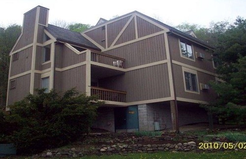Clymer Condo | Adorable Condo Close To Ski Hills At Peak N Peek Resort Recently Renovated
