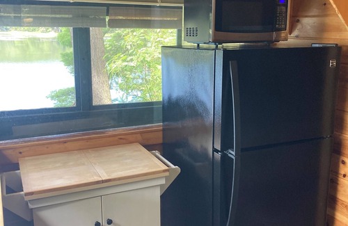 Long Lake Cottage | Adorable Historic Adirondack Lakefront Cottage on Long Lake