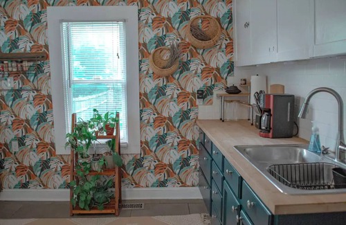 Hadley - Washington House | Adorable home with convenient access to Nashville