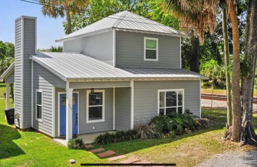 Old Town House | Adorable House with a Backyard Duck Pond