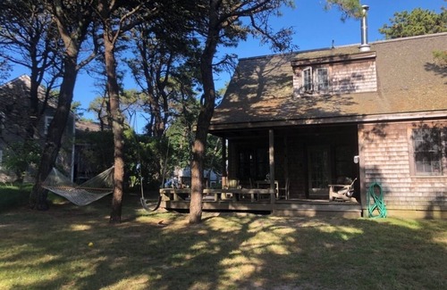 Eel Point Cottage | Adorable, quiet 3-bedroom cottage in Madaket, Nantucket