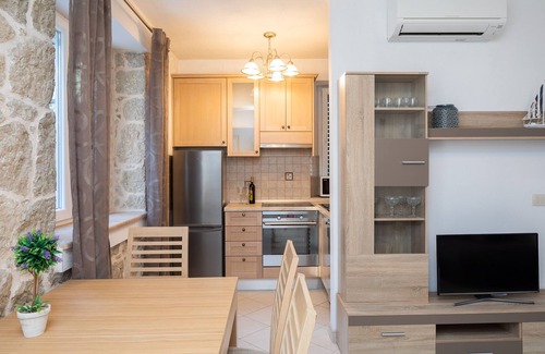 Opuzen House | Adriatic Sunrise - Beach House