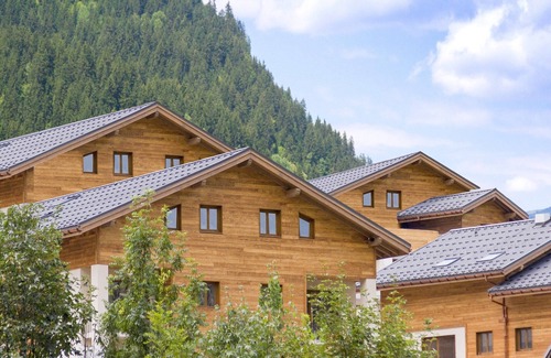 Beaufort Apartment | Adult-Friendly Alpine Flat