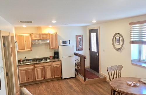 Buffalo Apartment | Adults 25 plus Only, Creekside Vacation Rental 1, Downtown Historic CITY APPROVE