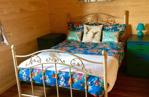 Boston Cabin | Adults only Beautiful Log Cabin near Boston & Skegness