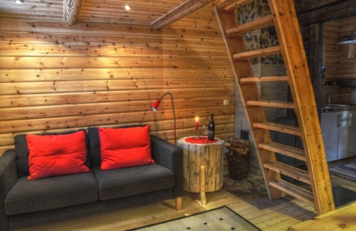 Sorsele House | Adventure and relaxation in the enchanting nature of Lapland!