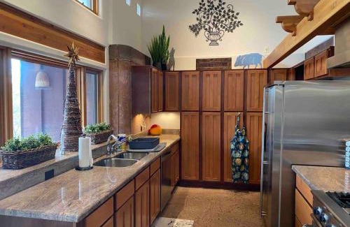 Maricopa County House | Adventure and Serenity in Litchfield Park Sleeps 8
